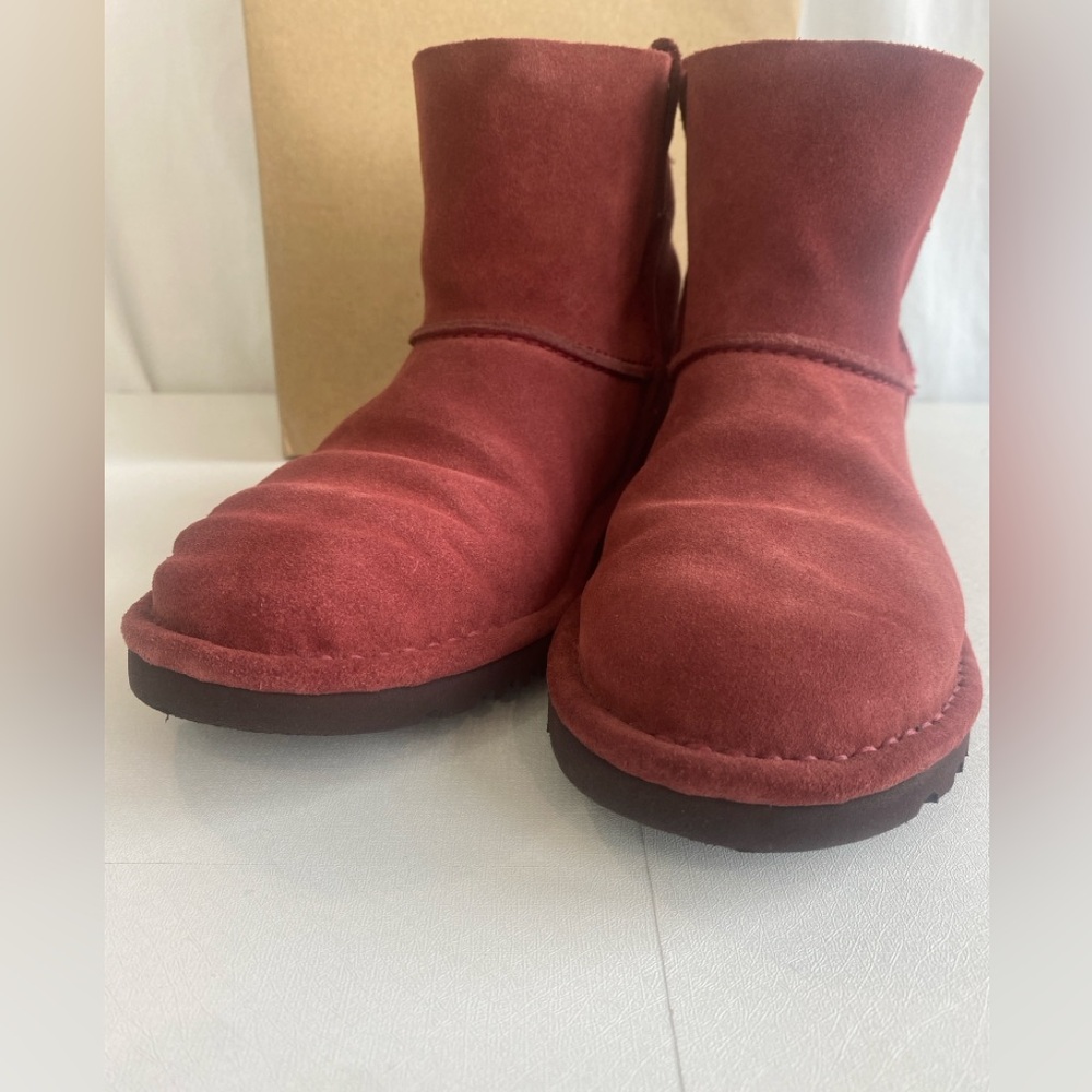 UGG CLASSIC UNLINED MINI RED CLAY SUEDE LEATHER BOOTS NIB SIZE 8 No Fur